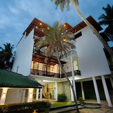 Sea View Tourist Inn 탕갈레 외부 사진