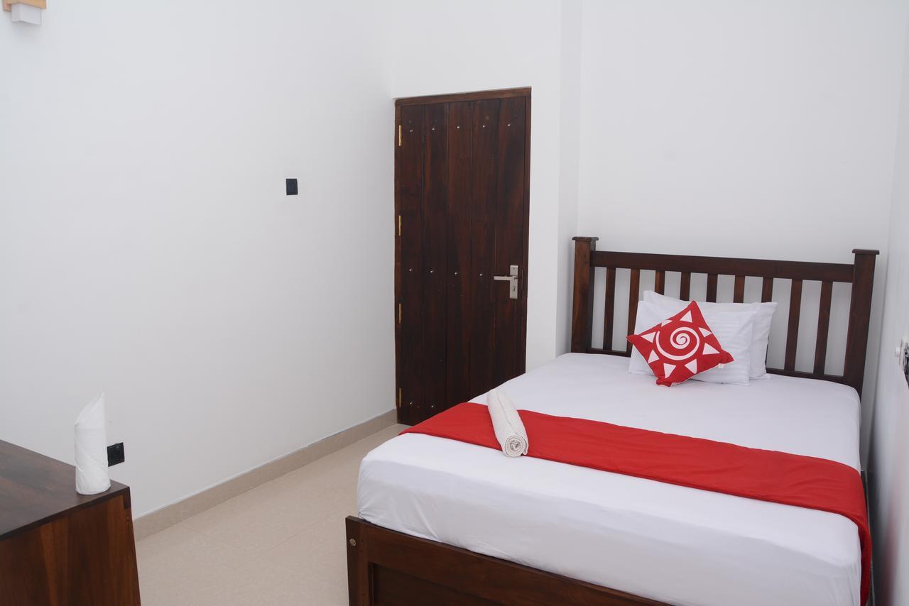 Sea View Tourist Inn 탕갈레 외부 사진