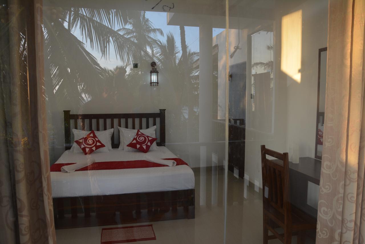Sea View Tourist Inn 탕갈레 외부 사진