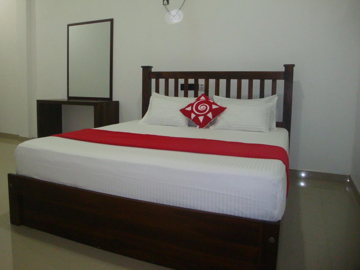 Sea View Tourist Inn 탕갈레 외부 사진