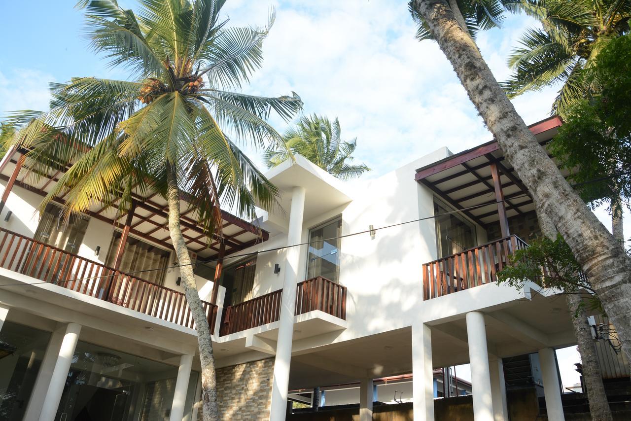 Sea View Tourist Inn 탕갈레 외부 사진