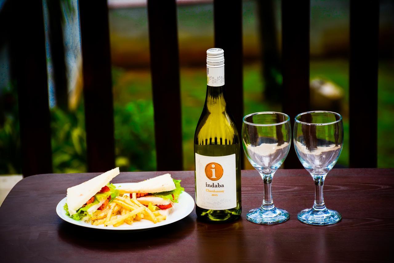 Sea View Tourist Inn 탕갈레 외부 사진