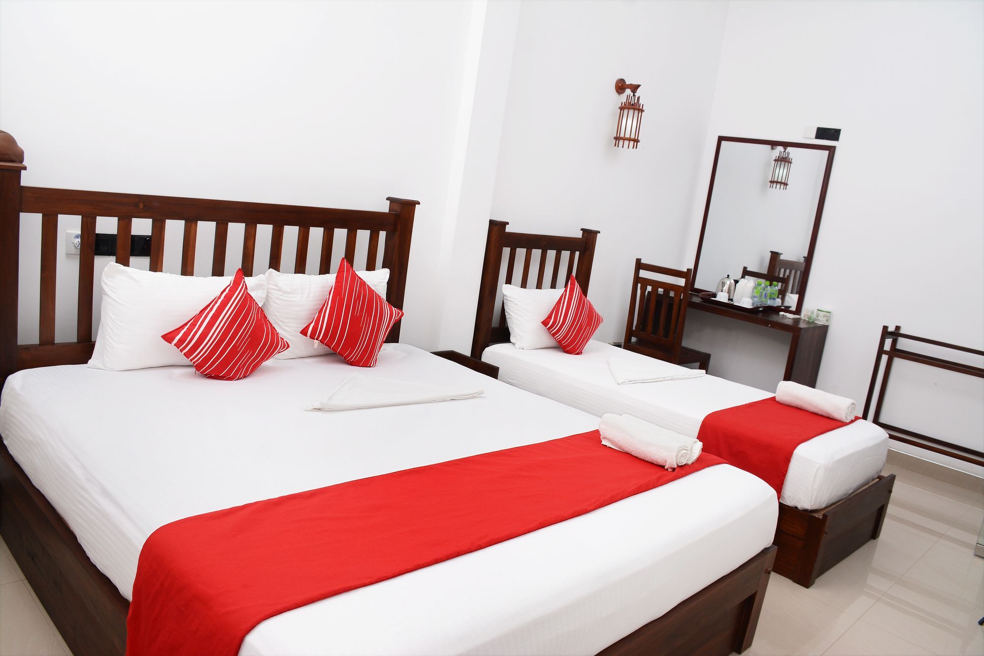 Sea View Tourist Inn 탕갈레 외부 사진